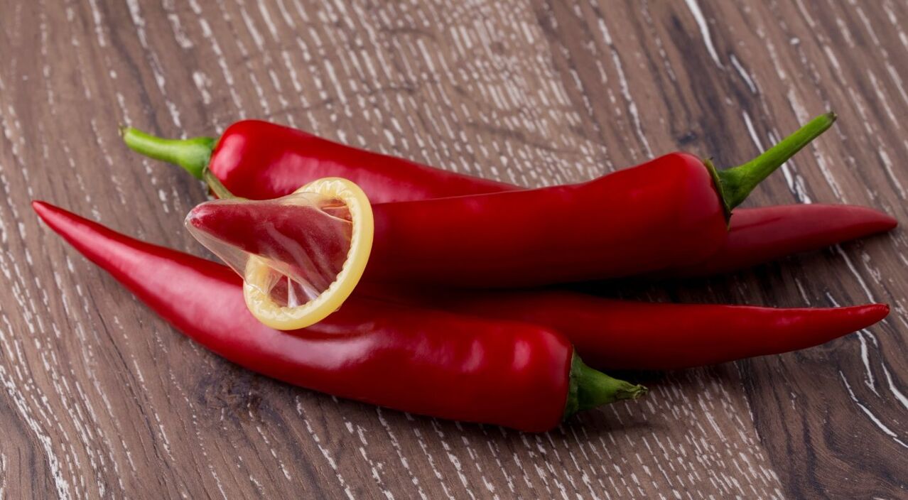 Cayenne pepper increases testosterone levels in the male body and increases potency